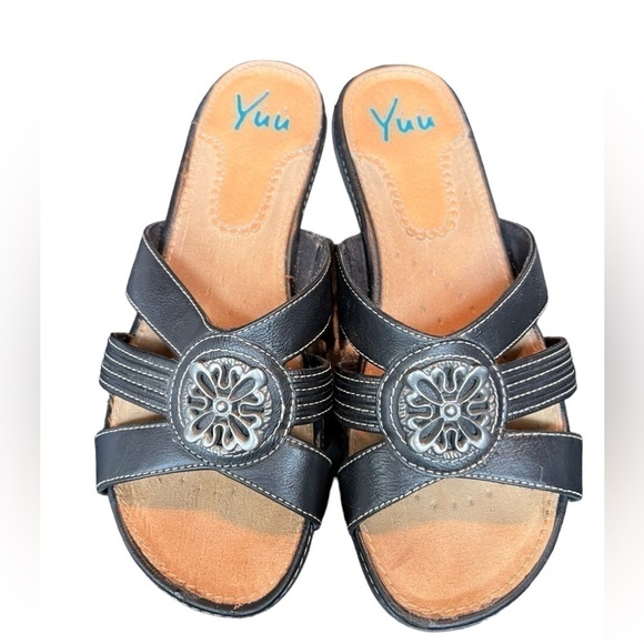 Yuu Shoes - Yuu AVRIL sandals size 8.5